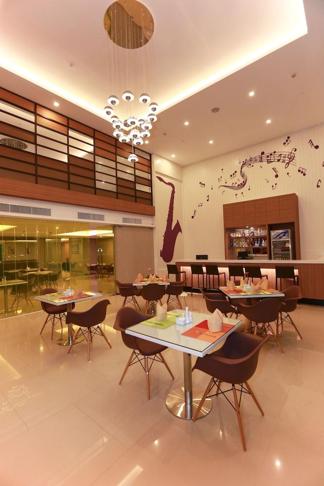 The Whisper Hotel Pattaya Eksteriør bilde
